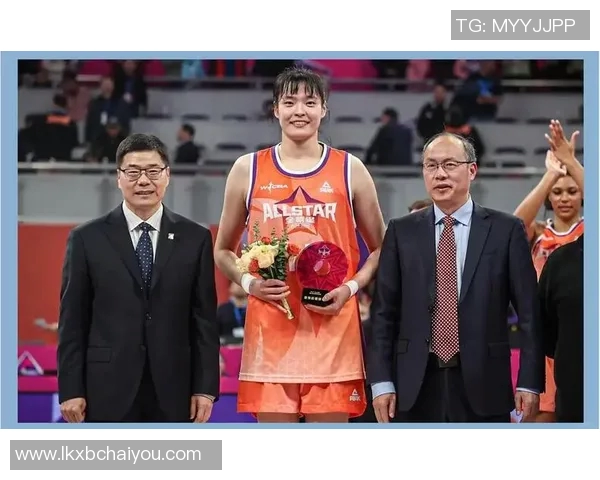 平遥篮球明星球员的成长之路与未来发展展望